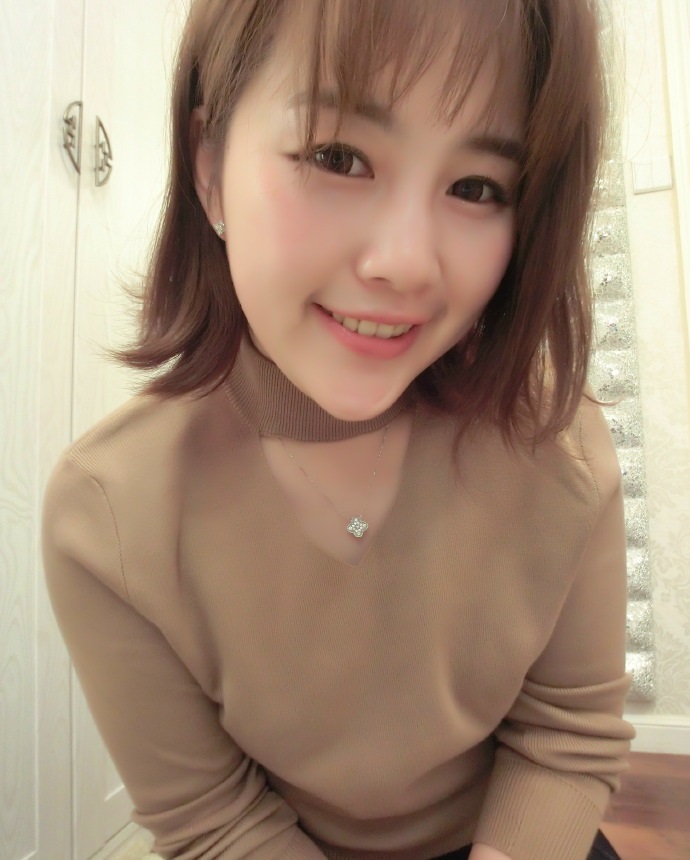 微胖极品小白嫩个子手感好
